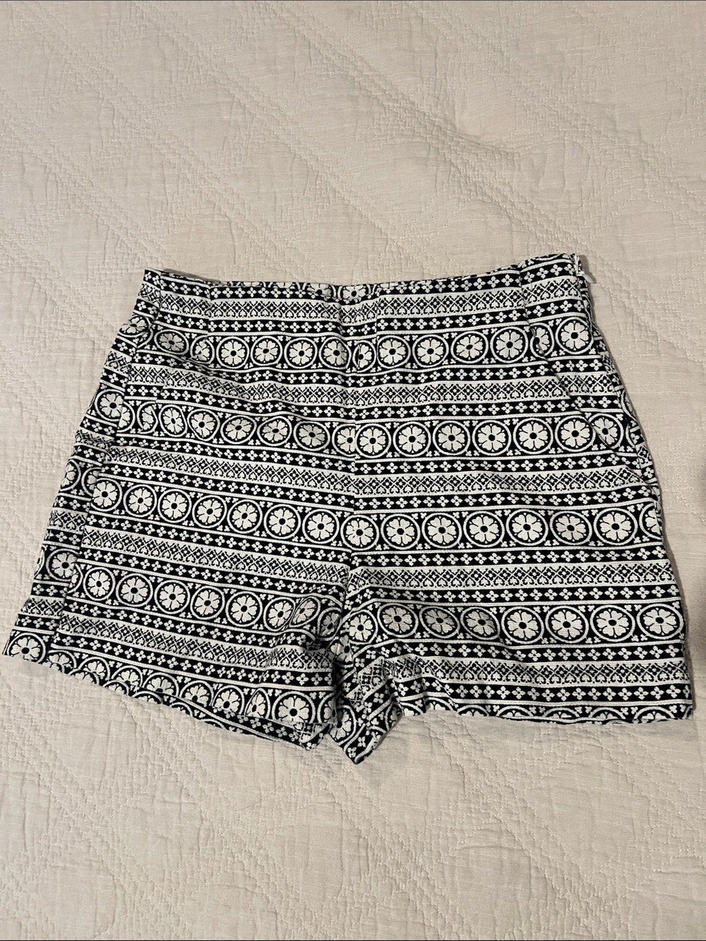 Women’s Gap Shorts